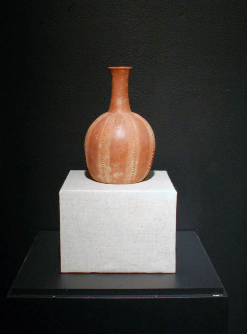 Tall-collared vase